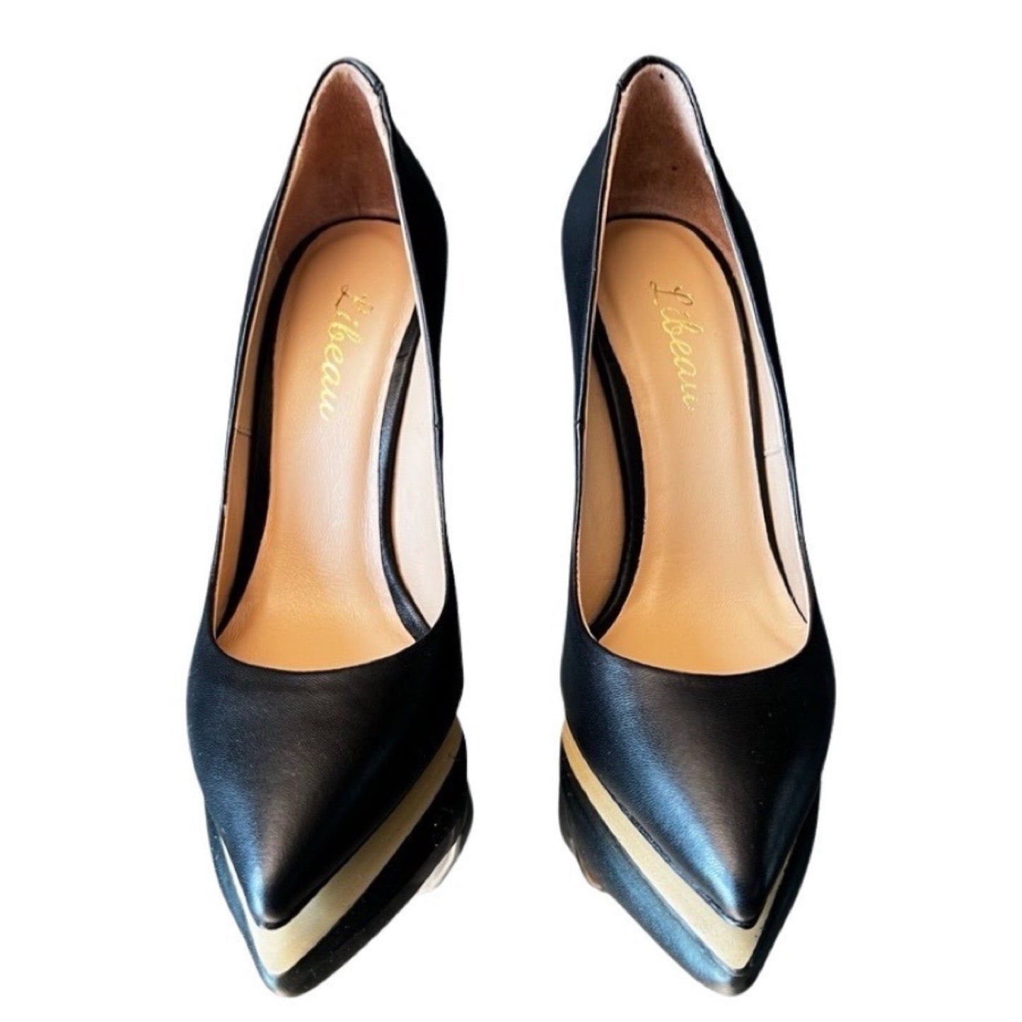 Simply Black Pumps