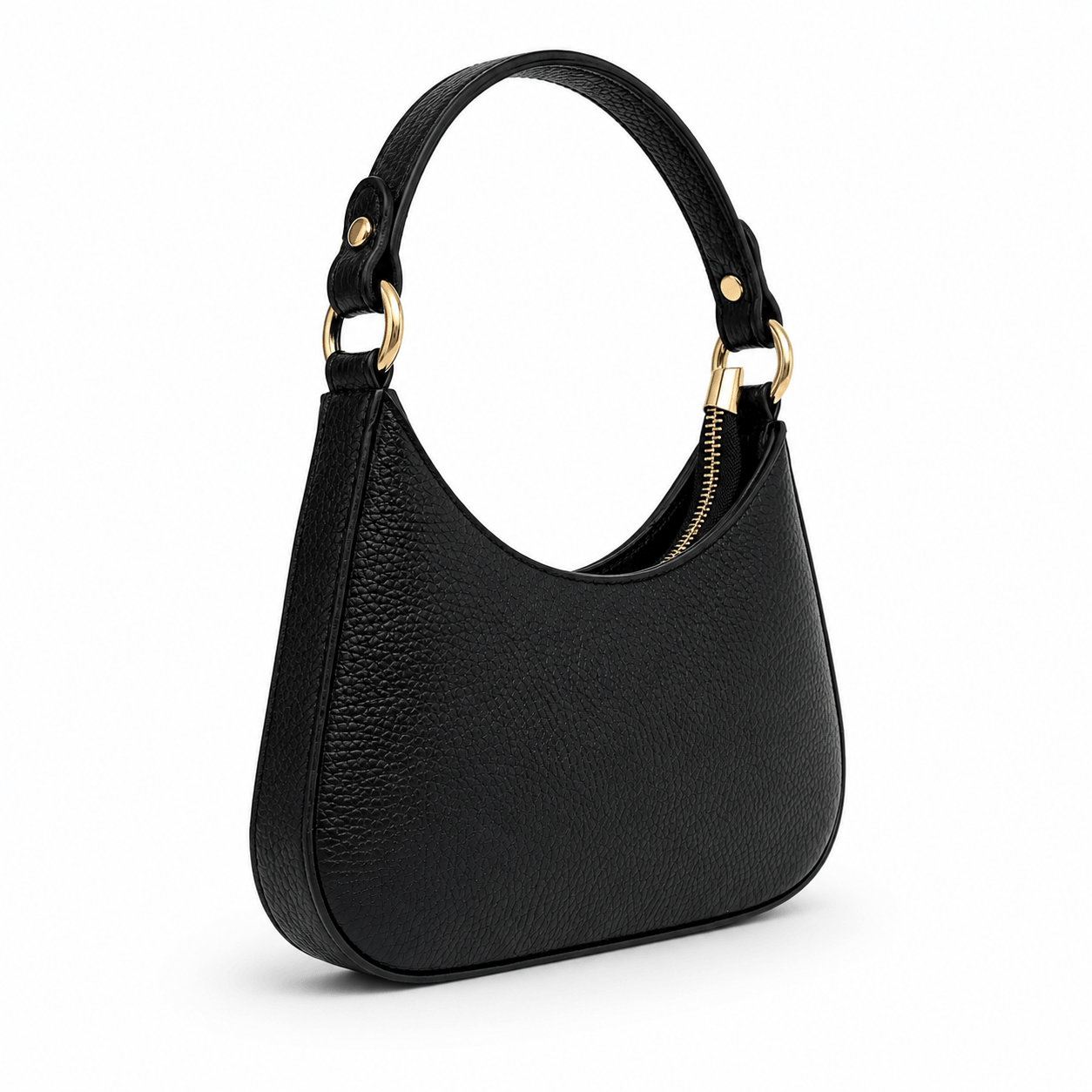 Bag Rika – LiBEAU Detailansicht schwarze Leder Hobo Bag mit goldenen Schnallen, Goldreißverschluss und strukturiertem genarbtem Leder, Schräg-Frontansicht | LiBEAU

