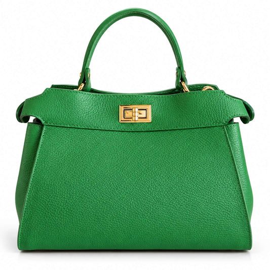 Bag Sora Green aus grünem Leder mit kurzem Griff und goldfarbenem Drehverschluss, Vorderansicht
