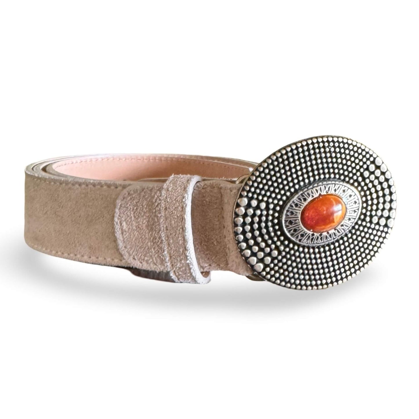 Aura – Wildleder Gürtel Detailansicht Metallschnalle & Leder | LiBEAU
