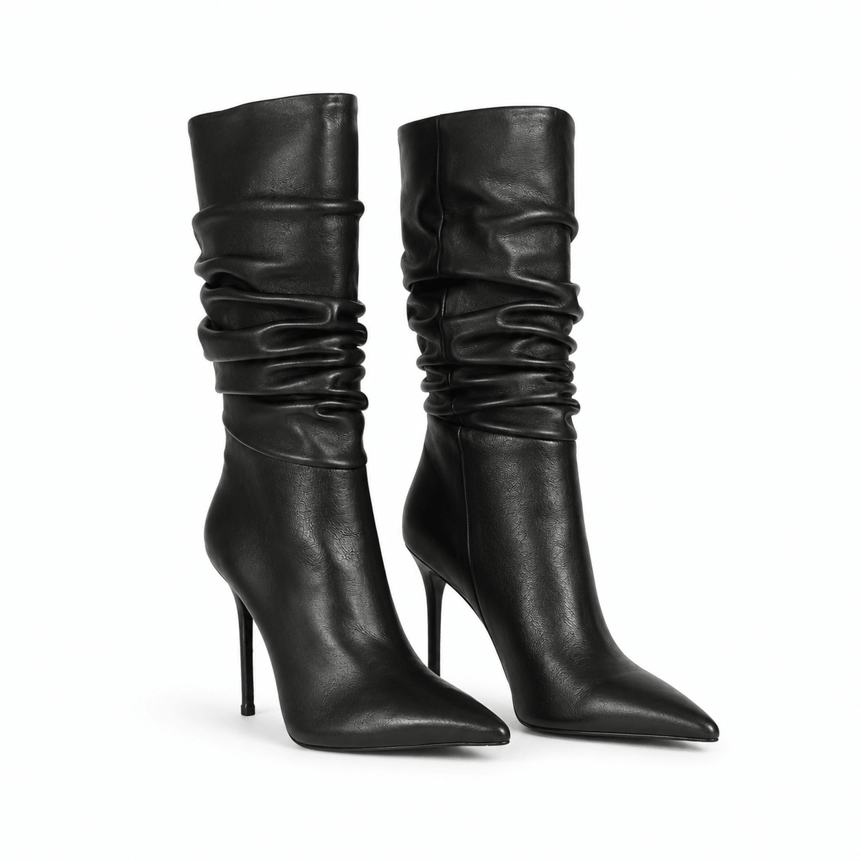 Black Pearl Boots – LiBEAU Damen Stiefel Schwarz Leder, geraffter halbhoher Schaft und schlanker 10 cm Stiletto-Absatz, spitze Zehenpartie, Frontansicht Paar | LiBEAU
