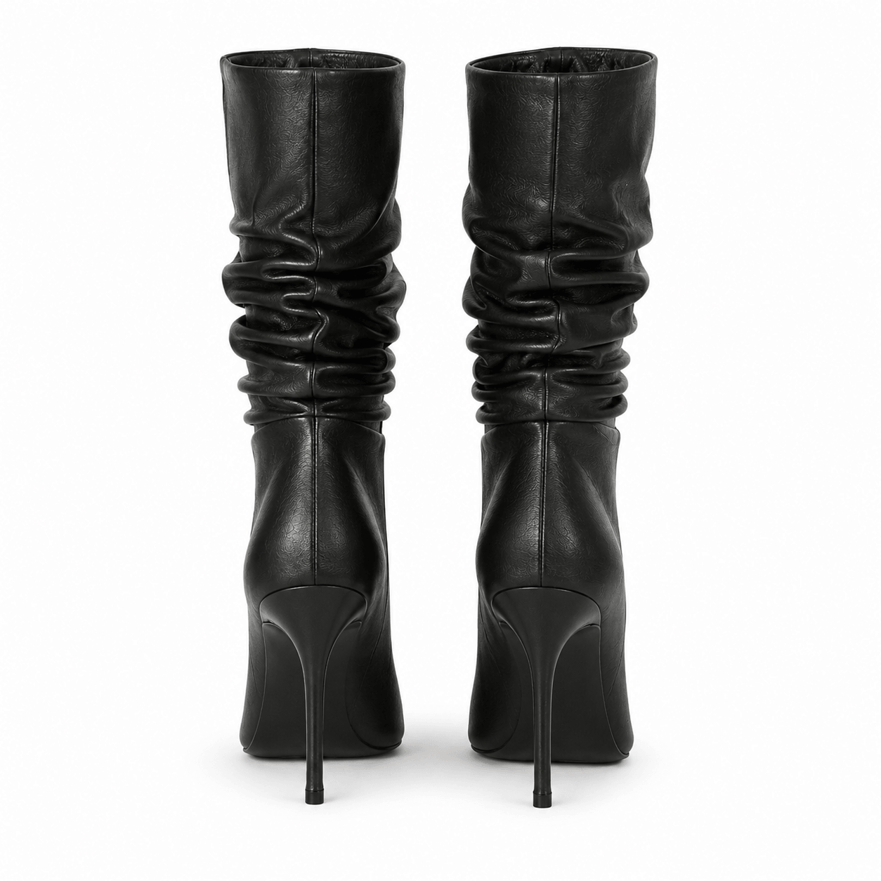 Black Pearl Boots – LiBEAU Detailansicht Rückansicht Schwarze Leder Stiefel Paar, geraffter Schaft und schlanker 10 cm Stiletto-Absatz | LiBEAU
