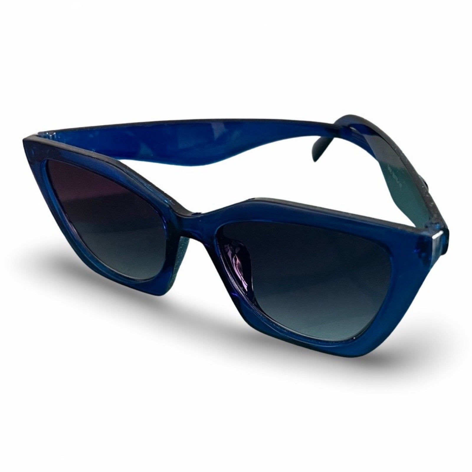 Modebrille Dunkelblau – LiBEAU Sonnenbrille dunkelblau mit schwarzem Etui, Produktansicht | LiBEAU
