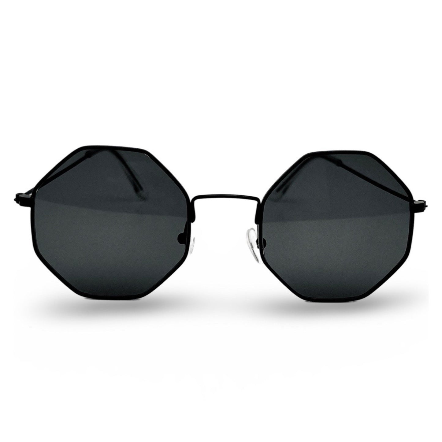 Modebrille Achteckig Schwarz – LiBEAU Sonnenbrille schwarzer Metallrahmen in achteckiger Oktagonfigur mit schwarzen Gläsern, Produktansicht | LiBEAU
