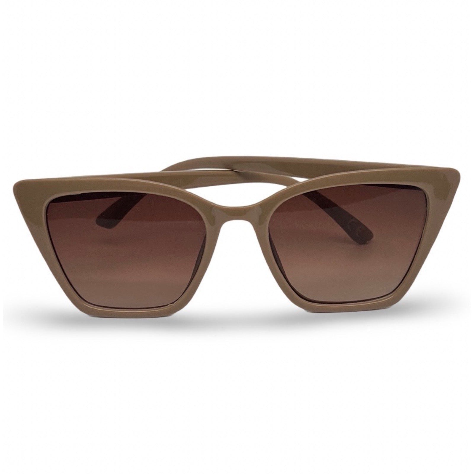 Modebrille Cappuccino – LiBEAU Damen Sonnenbrille cappuccinofarbener spitzer Rahmen mit braunem Verlaufsglas, Produktansicht | LiBEAU
