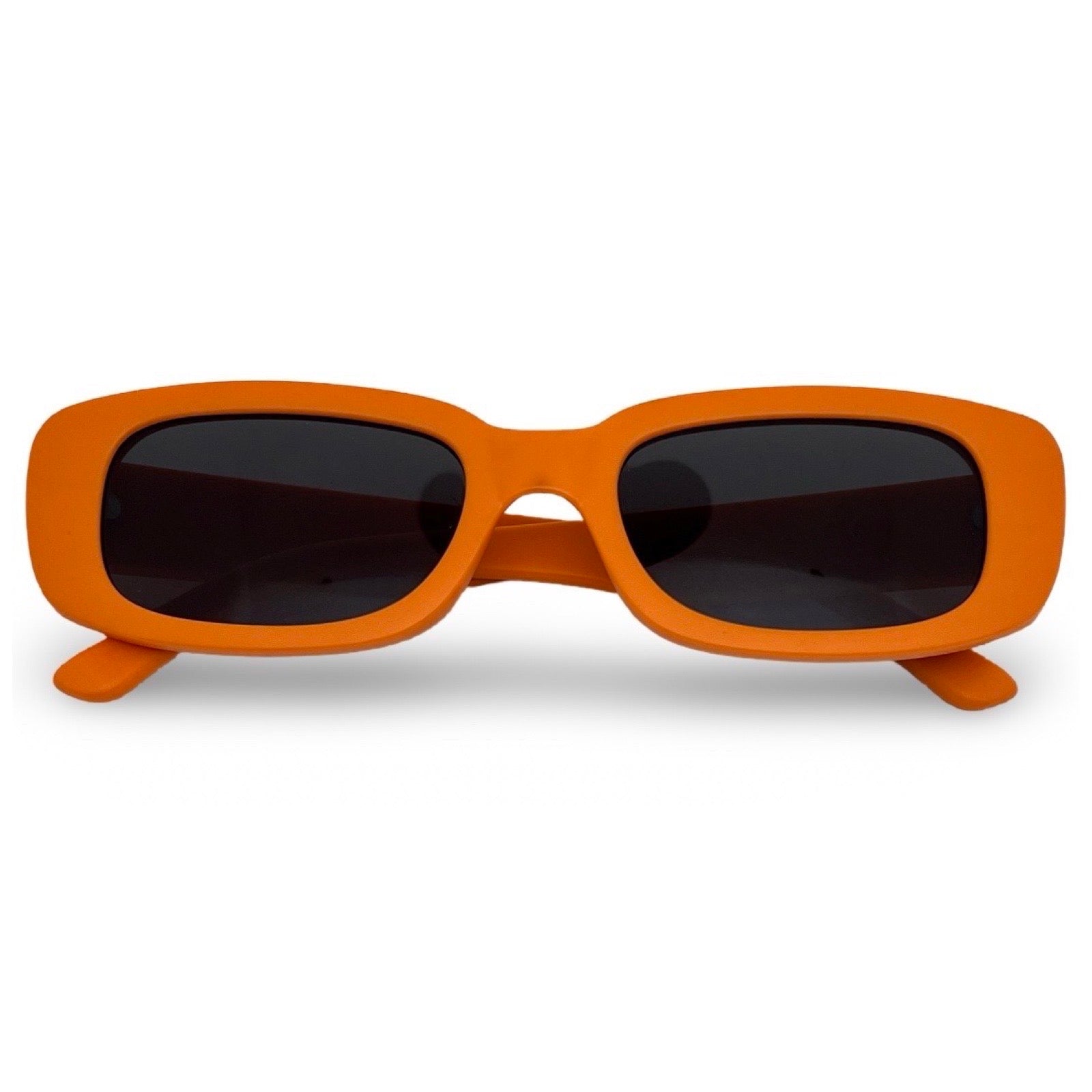 Modebrille Orange Matt – LiBEAU Damen Sonnenbrille matter orangefarbener Rechteckrahmen mit schwarzen Gläsern, Produktansicht | LiBEAU
