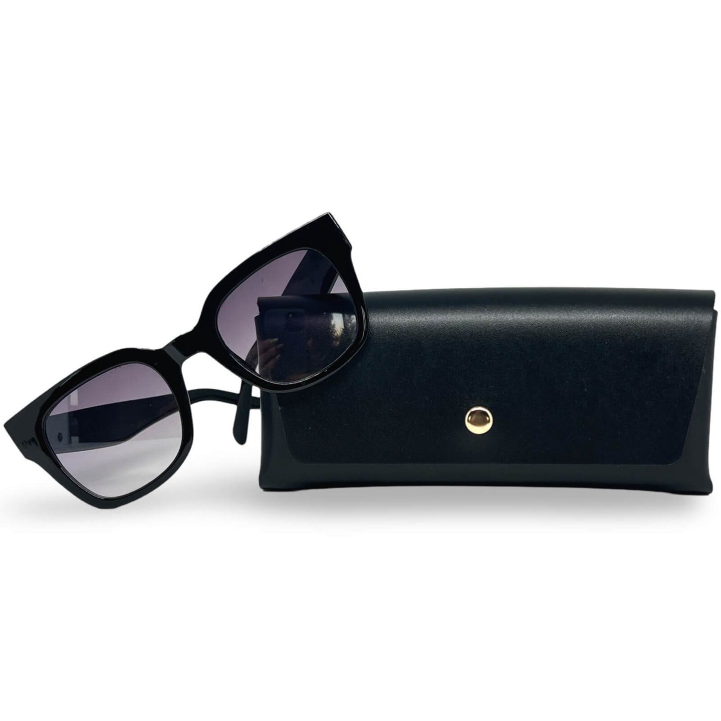 Modebrille Schwarz Eckig – Schwarze Sonnenbrille mit passendem Etui, Detailansicht | LiBEAU
