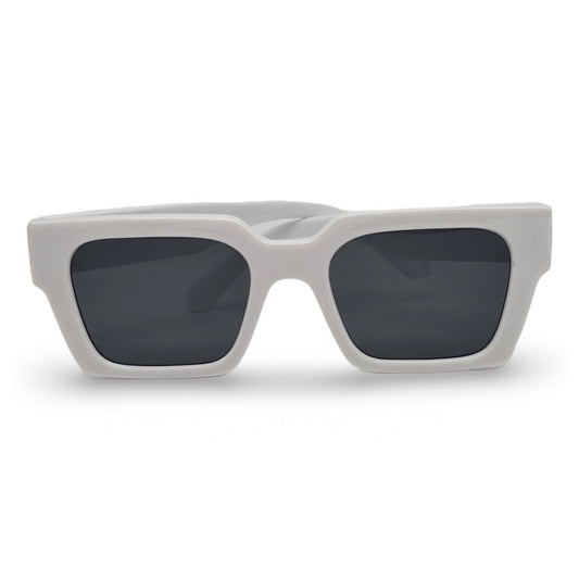 Modebrille Weiß Classy – LiBEAU Damen Sonnenbrille weißer eckiger Rahmen mit dunklen Gläsern, Produktansicht | LiBEAU
