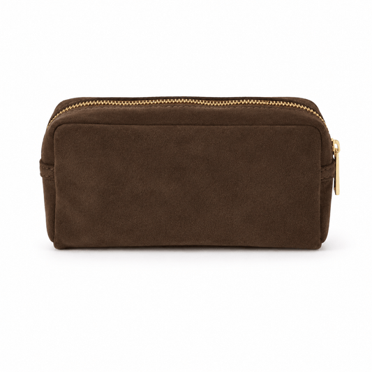 Cosmetic Bag Chocolat – LiBEAU Damen Kosmetiktasche Dunkelbraun Suede/Wildleder mit Goldreißverschluss, rechteckige Box-Form, Frontansicht | LiBEAU
