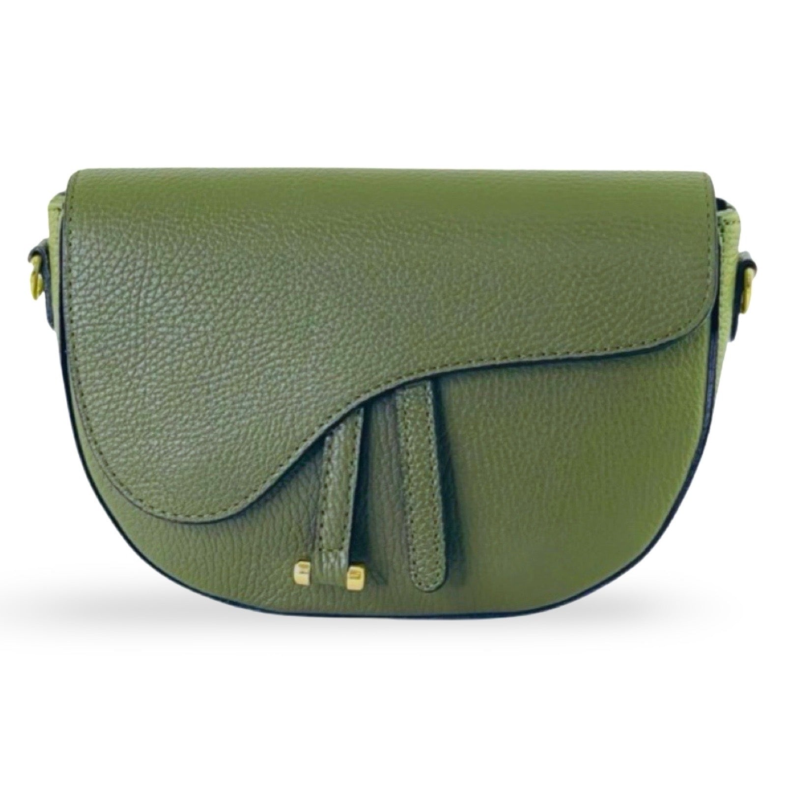 Handbag Dion Khaki – LiBEAU Damen Umhängetasche Khaki Olivgrün genarbtes Leder, asymmetrische Klappe mit Lederriemen-Detail und Goldnieten, Schulterriemen, Frontansicht | LiBEAU
