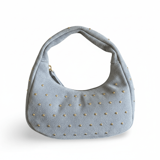 Kitty – Wildleder Clutch Hellblau mit Nieten & Goldkette | LiBEAU